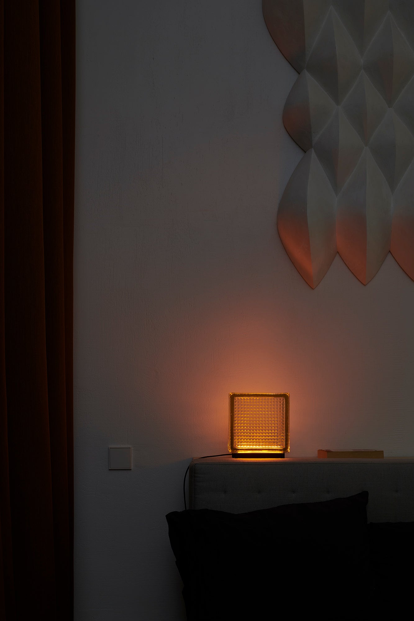 Khaki Lamp 01 / I'm Not Perfect