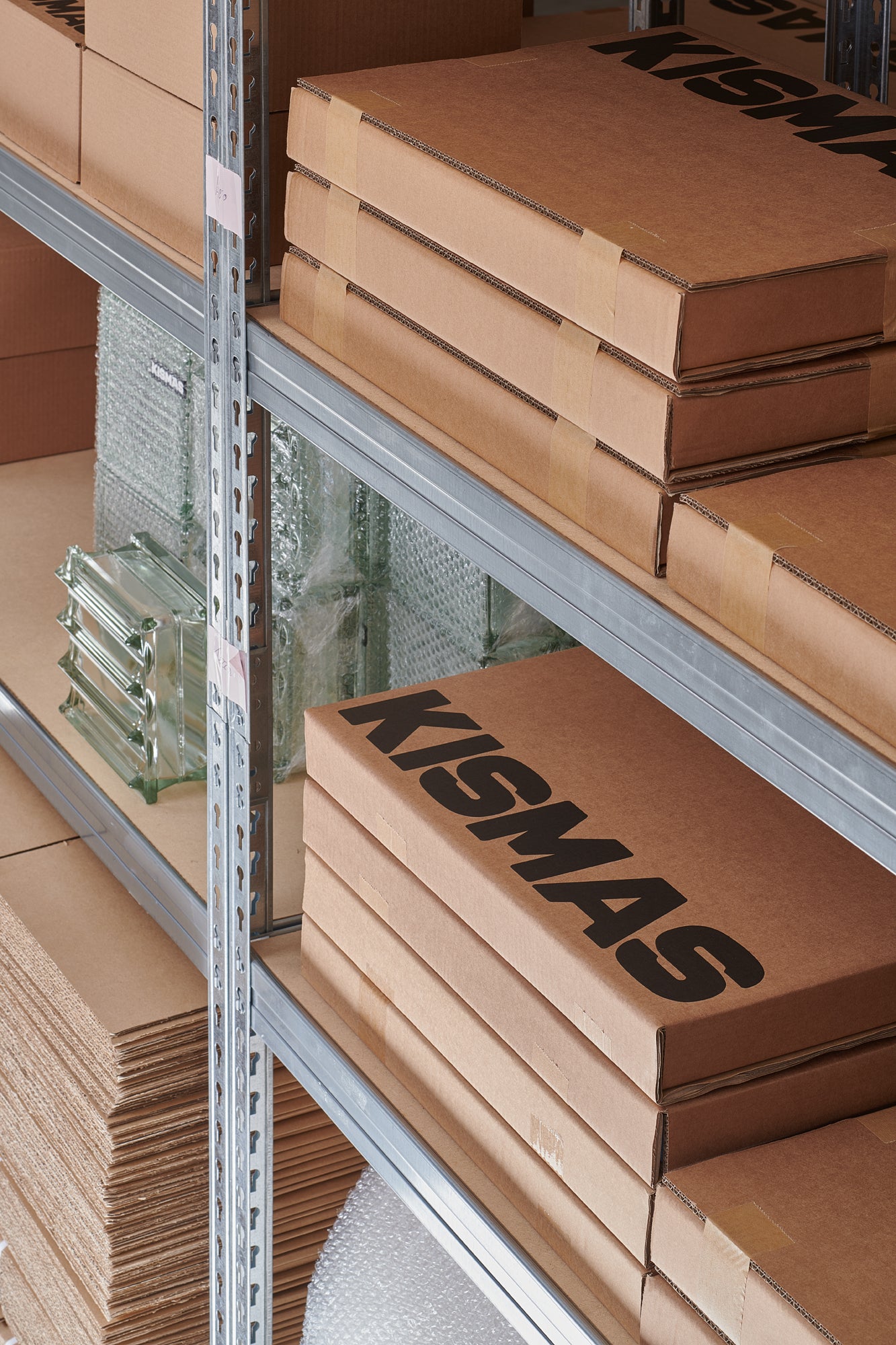 Kismas studio and product packaging